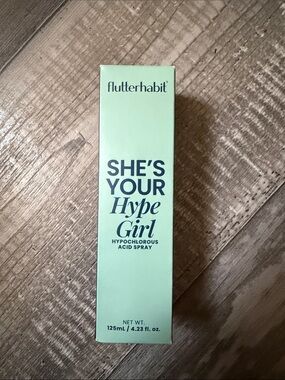 flutterhabit She's Your Hype Girl Hypochlorous Acid Spray — Mint Green